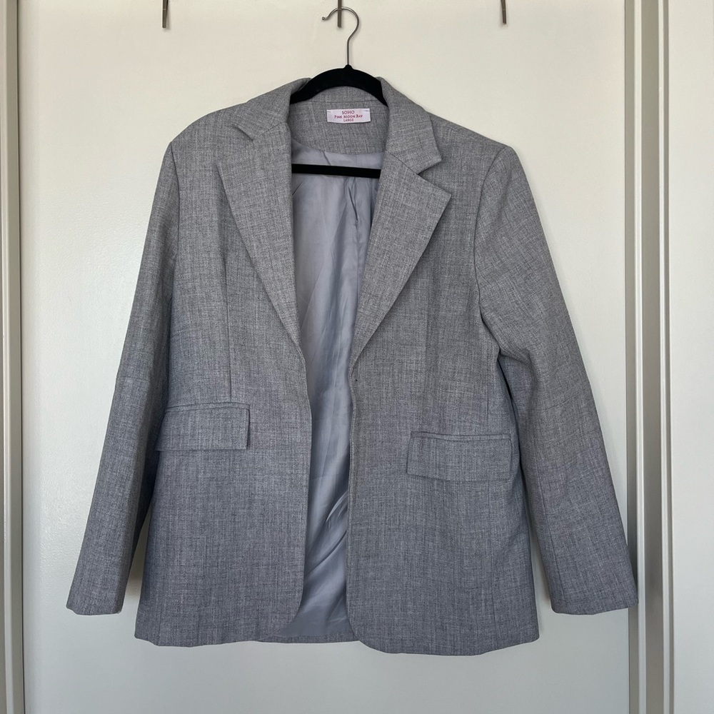 Gray blazer